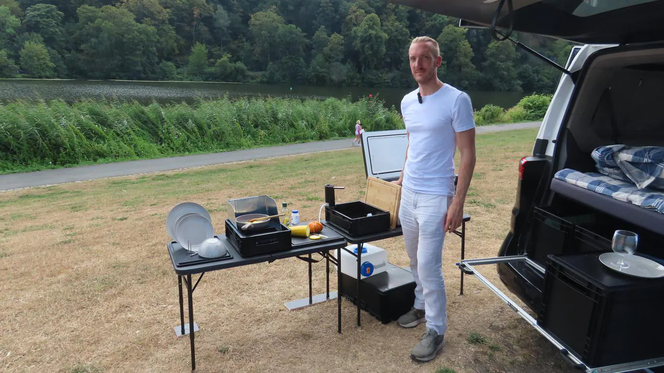 VariVan EuroBox Kompakt-Küche – Bild 10