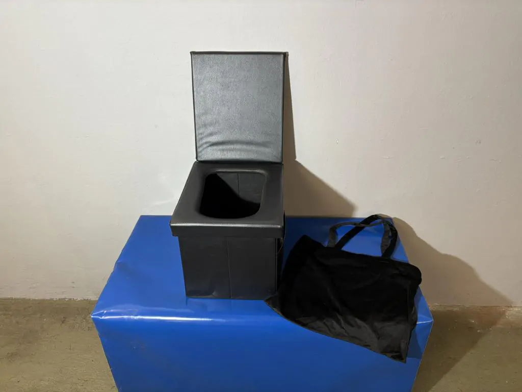 Hockertoilette, passend in XL-Box (mit zusätzlichem Sockelfach) – Bild 2